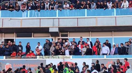 Eskişehirspor tribünlerinde olay