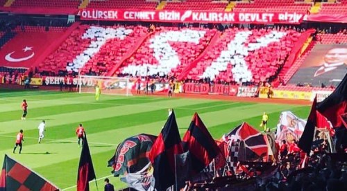 Eskişehirspor tribününde anlamlı görüntü