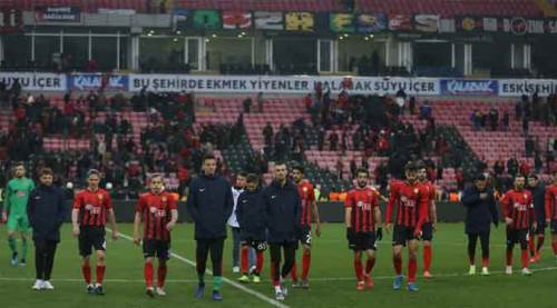 Eskişehirspor türbülanstan çıkamıyor