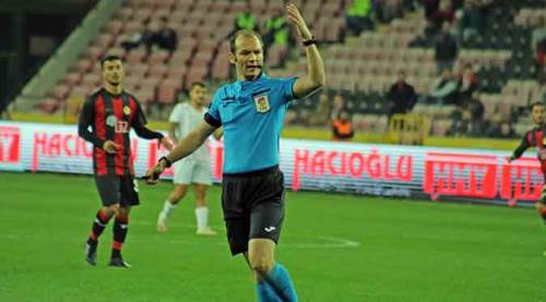 Eskişehirspor'u katleden hakem!