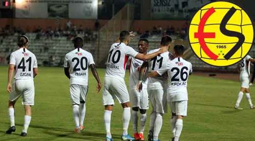 Eskişehirspor'un Adanaspor deplasmanından kareler