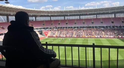 Eskişehirspor'un efsane sesini tanıyor musunuz? İşte hikayesi...