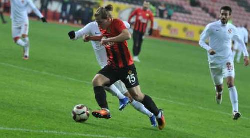 Eskişehirspor'un genç yıldızı Süper Lig ekiplerinin radarında