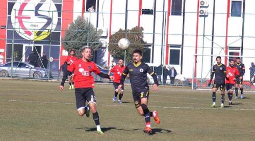 Eskişehirspor'un hazırlık maçında "hat-trick" şovu!