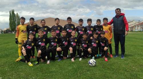 Eskişehirspor'un minik yıldızları umut vadediyor