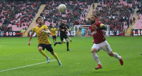 Eskişehirspor'un rakibinde şok ayrılık