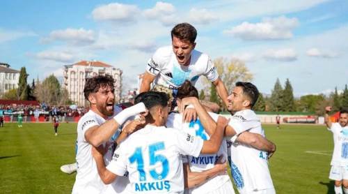 Eskişehirspor'un rakipleri kayıpsız yollarına devam ediyor!