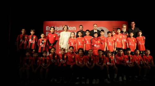 Eskişehirspor'un ruhu edebiyatla anıldı!