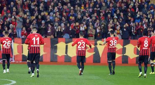 Eskişehirspor'un yüzü gülmüyor...