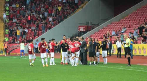 Eskişehirspor'un zaferinden müthiş görüntüler