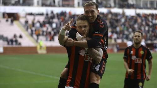 Eskişehirspor yeniden zirvede!