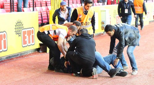 Eskişehirspor yöneticisi Altan Begiter korkuttu!