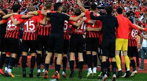 Eskişehirspor yönetiminden futbolculara müjde!