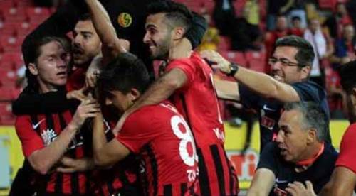 Eskişehirsporlu Cemali Başakşehir'e mi gidiyor?