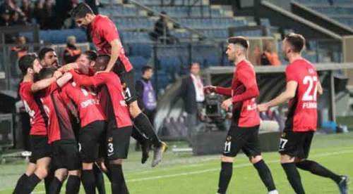 Eskişehirsporlu futbolculardan taraftara mesaj