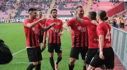 Eskişehirsporlu futbolcuları sevindirecek haber!
