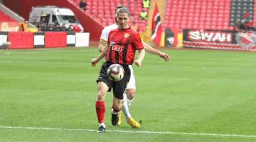 Eskişehirsporlu Mehmet Özcan'a kanca attılar!