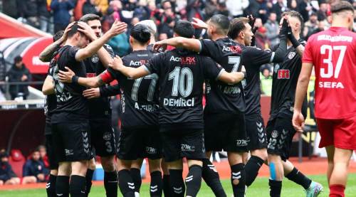 Eskişehirsporlu taraftarların gözü maç kadrosunda!