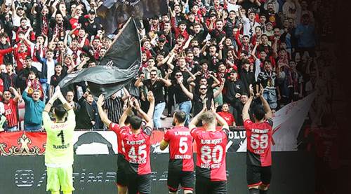 Eskişehirsporlular Türkiye'ye taraftar ne demek gösterdi!