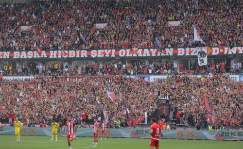 Eskişehirsporluların sevgisini unutamıyor