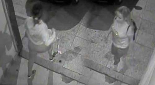 Eskort sitesinden bulduğu kadınları gasp etti!