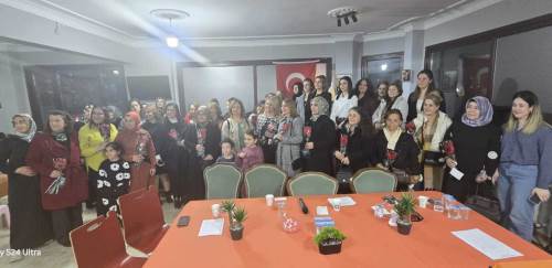 ESMAD’dan 8 Mart’a özel söyleşi: “Kadın olmak, lütuf değil, hakkımız”