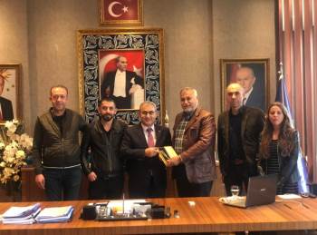 Esnaf Derneği’Nden Başkan Işık’A Ziyaret
