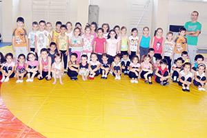 Esnekler azimle çalışıyor