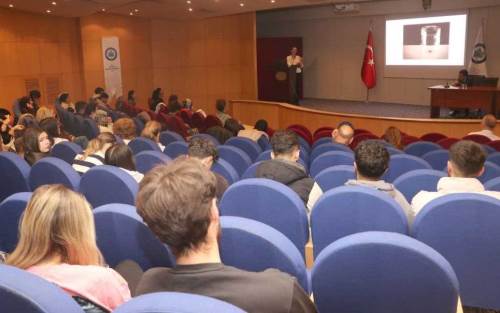 ESOGÜ’de “Sağlıklı Yaşlanma Paneli” düzenlendi