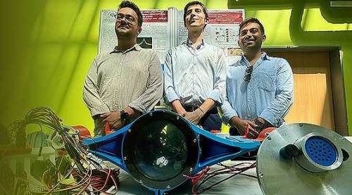 ESTÜ'den "Mavi Vatan"a yerli otonom su altı robotu!