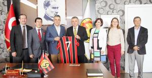 ESYİAD'tan anlamlı hediye