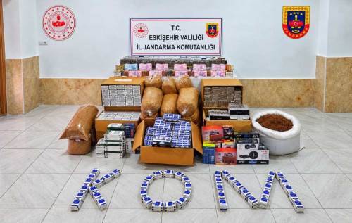 Ev, iş yeri ve araçlarda arama! Sivrihisar’da kaçakçılık operasyonu