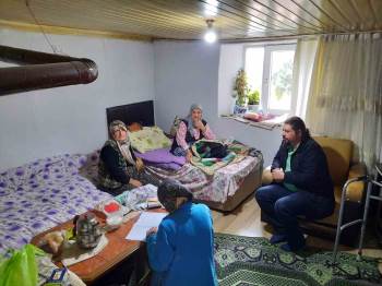 Evde Sağlık Hizmetlerinden Yararlanan 80 Yaş Ve Üzeri Vatandaşların Muayeneleri Yapıldı
