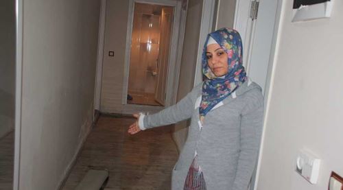 Evi lağım suyu bastı! Korkunç görüntü...