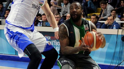 Evinde zor kaybediyor