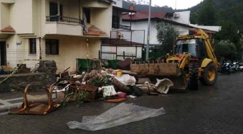 Evinden çıkanlara kimse inanamadı