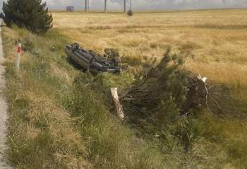 Evli Çift Kazada Ölümden Döndü
