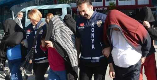 EVLİ KADINLARIN 08-17 FUHUŞ MESAİSİ