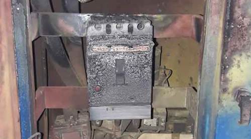 Fabrikanın elektrik paneli patladı: 3 yaralı