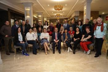 Farklı Şehirlerden Sanatçılarla Bir Araya Geldi
