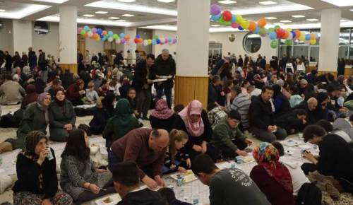 Fatih Sultan Mehmet İmam Hatip Ortaokulu’ndan Ramazan iftarı