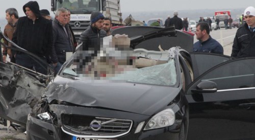 Feci kazada 3 kişi öldü 3 kişi yaralandı