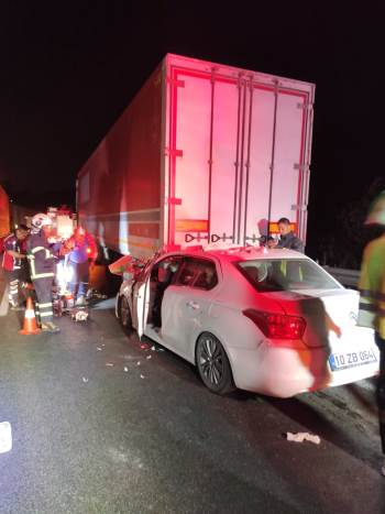 Feci Kazada Ağır Yaralanan Sürücü Hayatını Kaybetti
