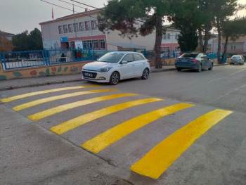 Fen İşleri Çalışmaları Birçok Alanda Sürüyor
