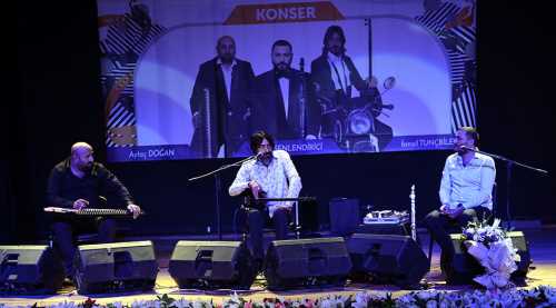 Festivalde Taksim Tiro konseri