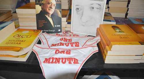 FETÖ baskınında 'One Minute' çamaşırı