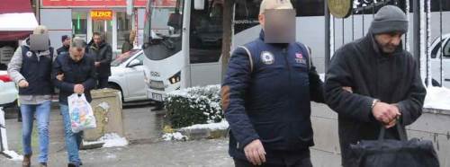 FETÖ şüphelisi 4 polis adliyede