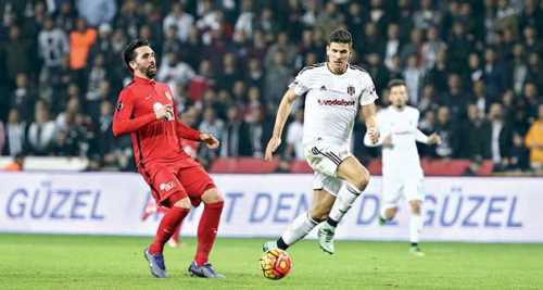 FİGUERAS’TAN BÜYÜK HATA