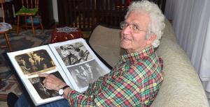 ''Figüranlık yaparak başladık''