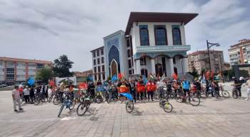 Filistin Ve Doğu Türkistan İçin Pedal Çevirdiler
